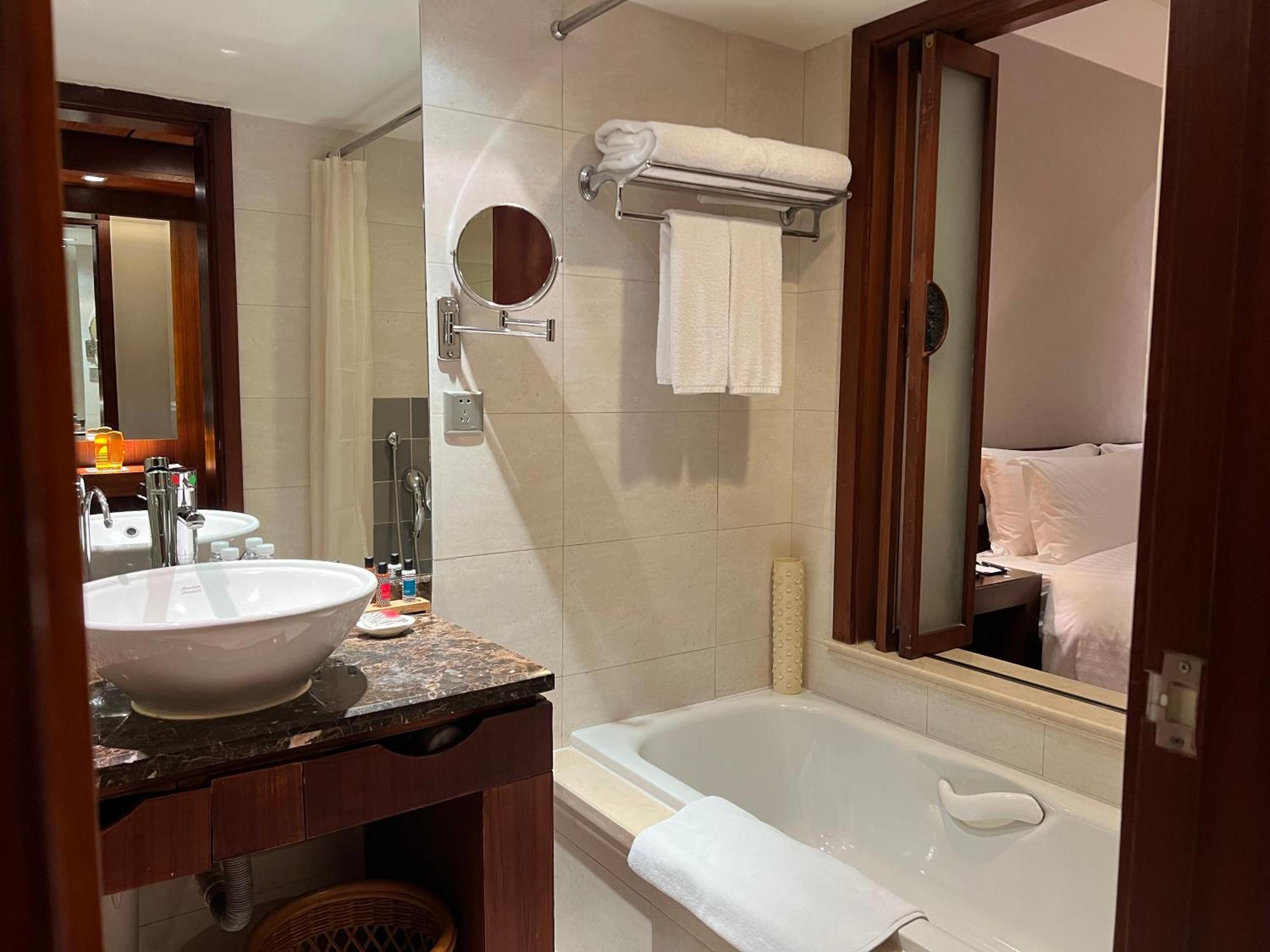 Baolong Hotel שנגחאי מראה חיצוני תמונה