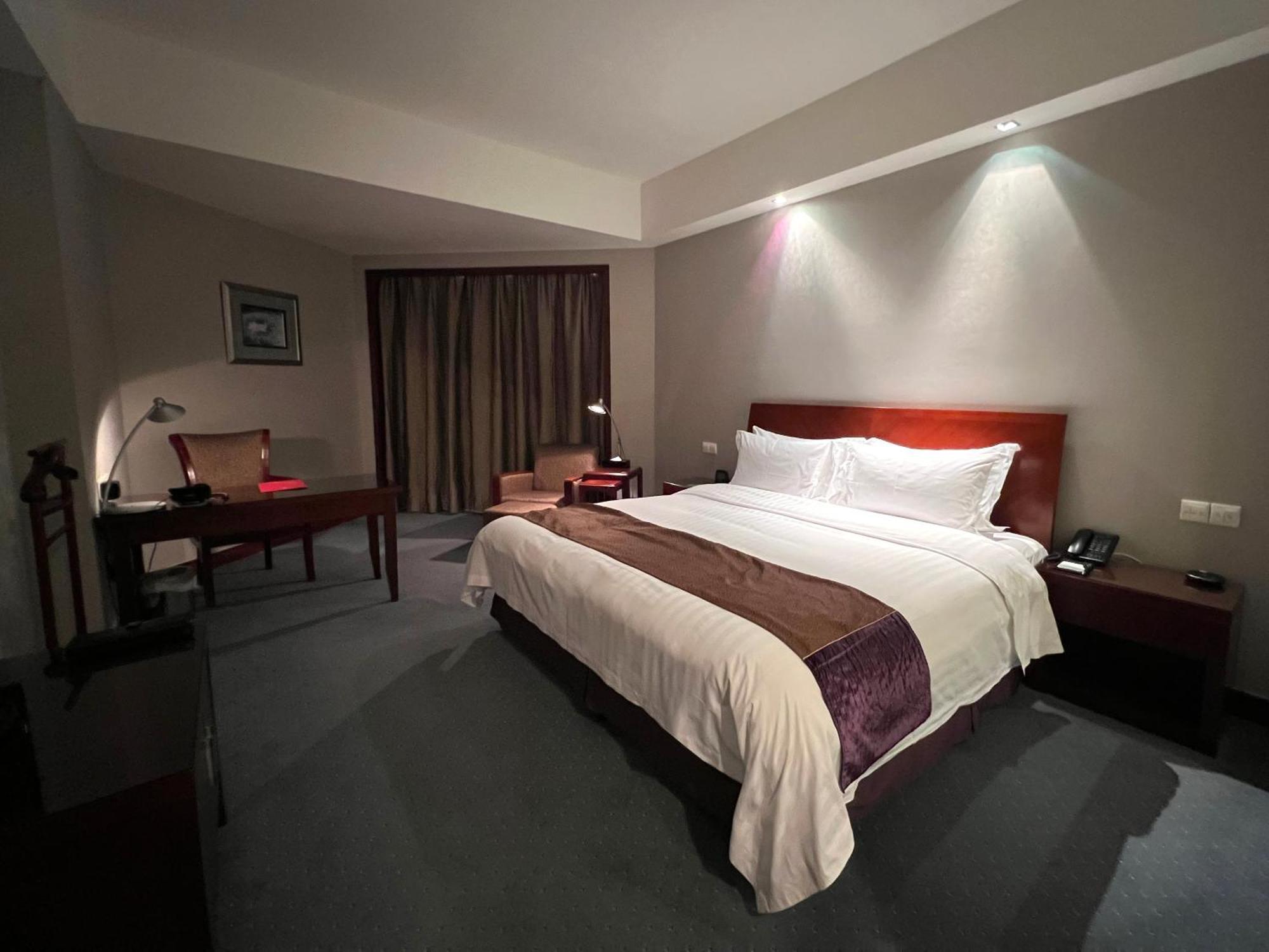 Baolong Hotel שנגחאי מראה חיצוני תמונה
